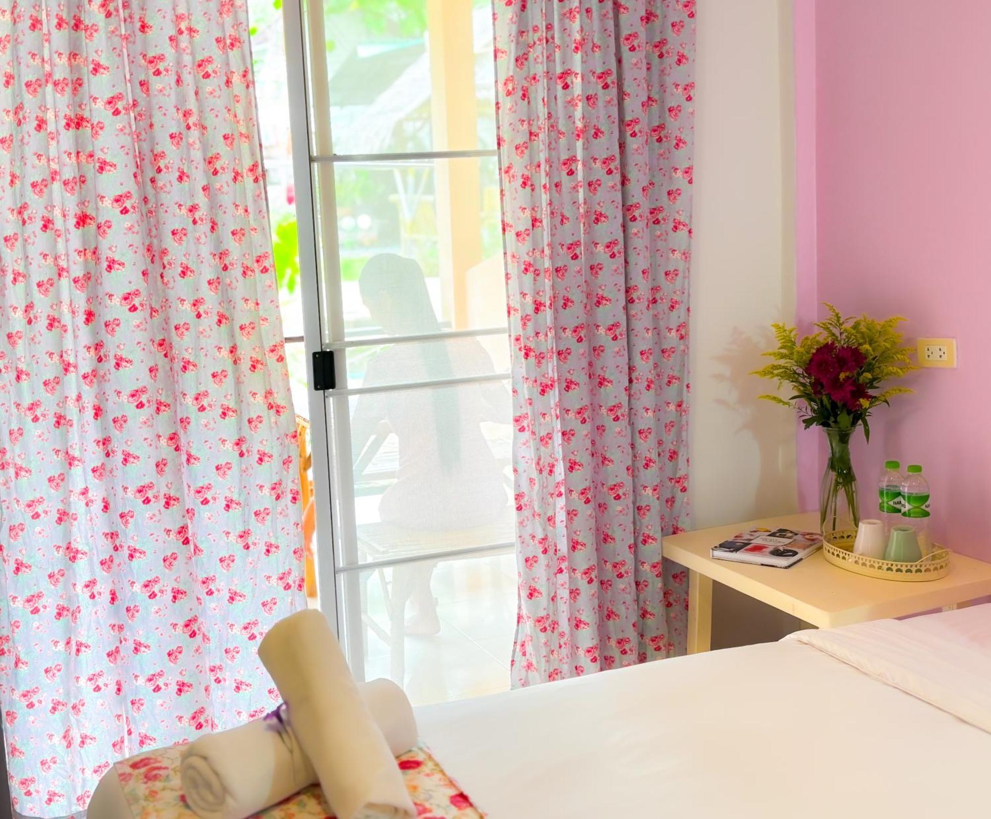 Bed and Breakfast Les Fleurs House Кхаулак Экстерьер фото