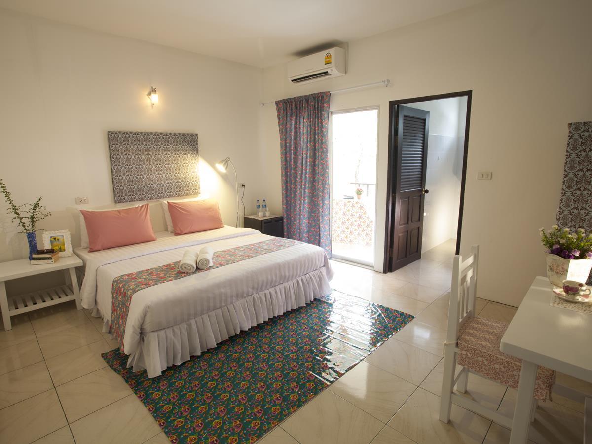 Bed and Breakfast Les Fleurs House Кхаулак Экстерьер фото